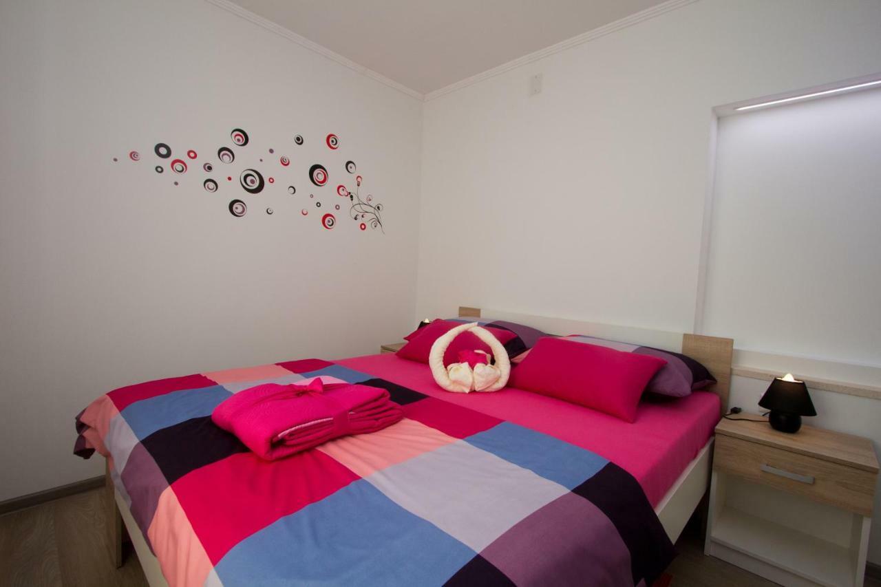 Apartment Krista Tinjan Kültér fotó